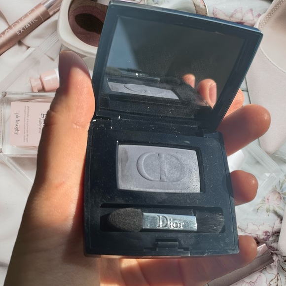 DIOR mono eyeshadow in shade #172 evening - Picture 2 of 3
